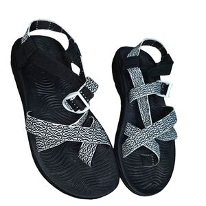 Womens 10 Chaco Sandal Shoes